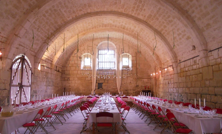 Une ancienne abbaye cistercienne entre Tours et Le Mans pour vos événements d'entreprise