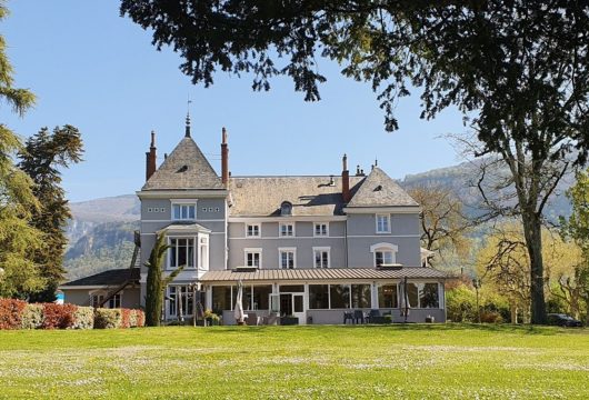 Domaine sur les berges du Rhône