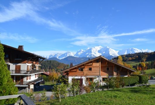 Grand chalet face au Mont Blanc