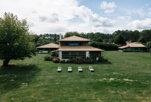 Les Maisons des Pins