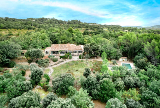 Un mas au cœur de la Provence