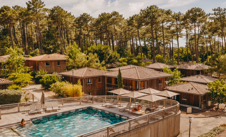 Vue sur la piscine extérieure, séminaire bassin d'Arcachon