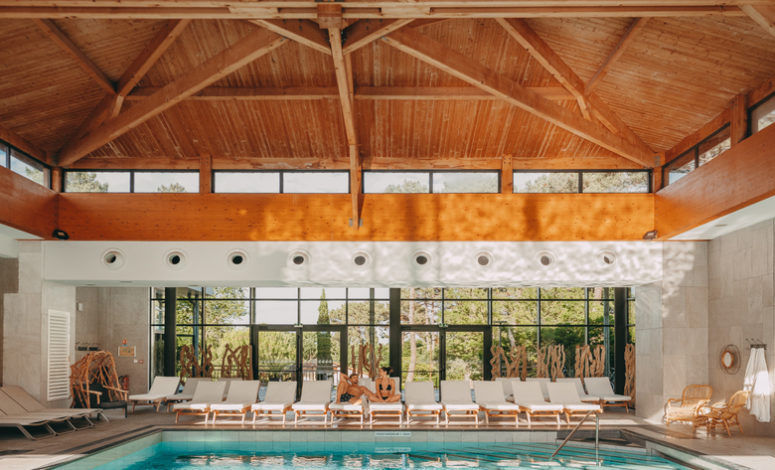 Piscine intérieure du domaine, séminaire bassin d'Arcachon
