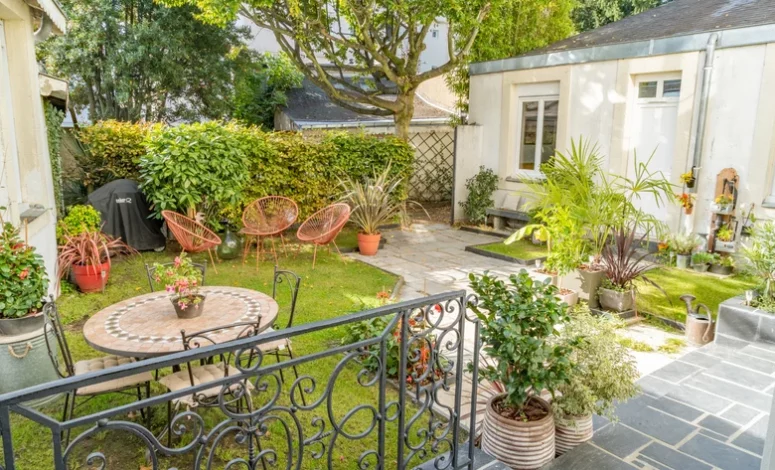 Jardin aménagé pour les pauses lors d’un séminaire à Nantes