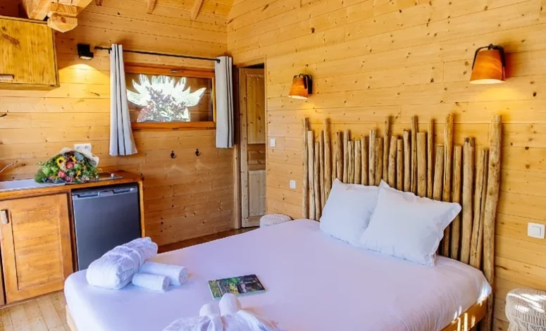 Chambre en bois pour un séminaire au vert près de Bordeaux