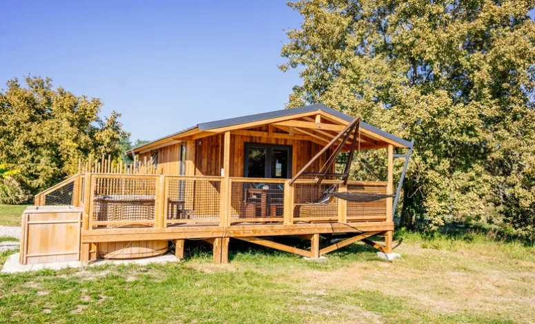 Cabane en bois avec vue sur la nature pour un séminaire au vert