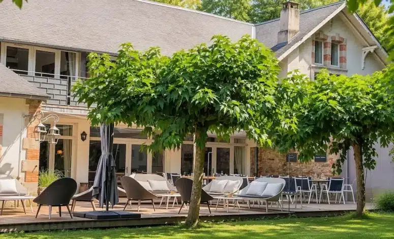 Jardin et parc dans un gîte de charme pour vos séminaires à 1h de Toulouse
