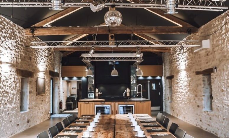 Salle de réunion pour un séminaire d’entreprise dans le Gard