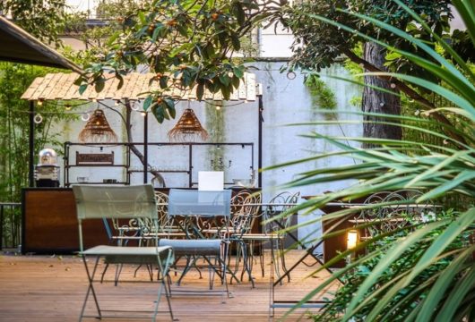 Jardin intérieur 400 m² pour cocktail séminaire Marseille