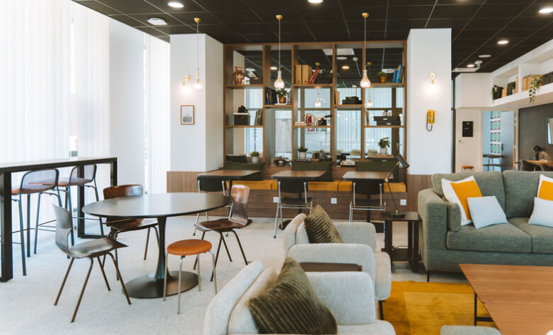 Espace coworking moderne pour séminaire à Montpellier
