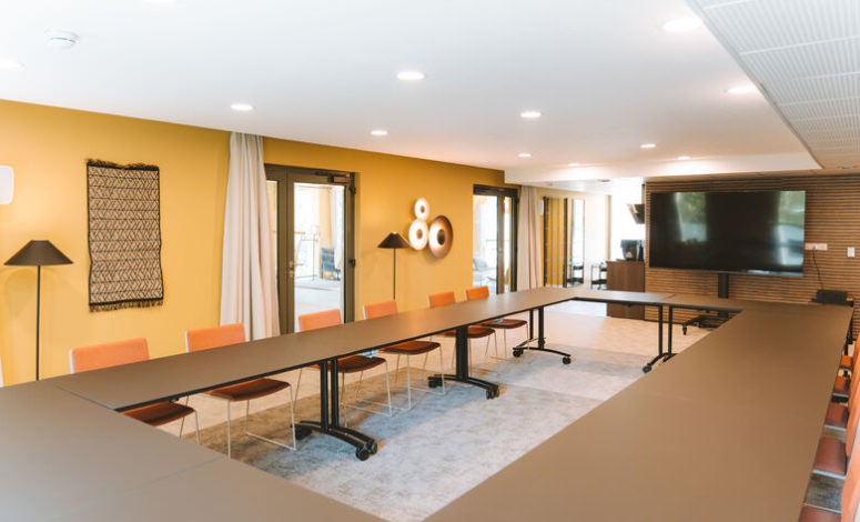 Salle de réunion avec terrasse pour séminaire à Montpellier