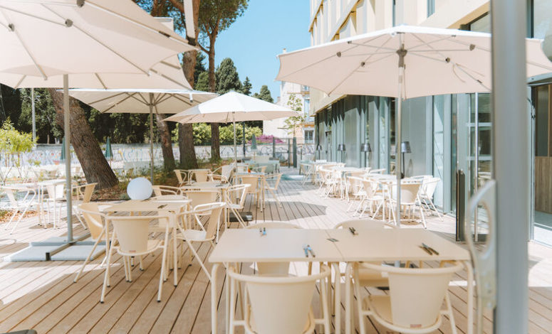 Terrasse ensoleillée idéale pour un séminaire à Montpellier