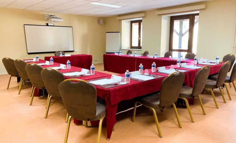 salle de réunion dans un hotel spa en isere