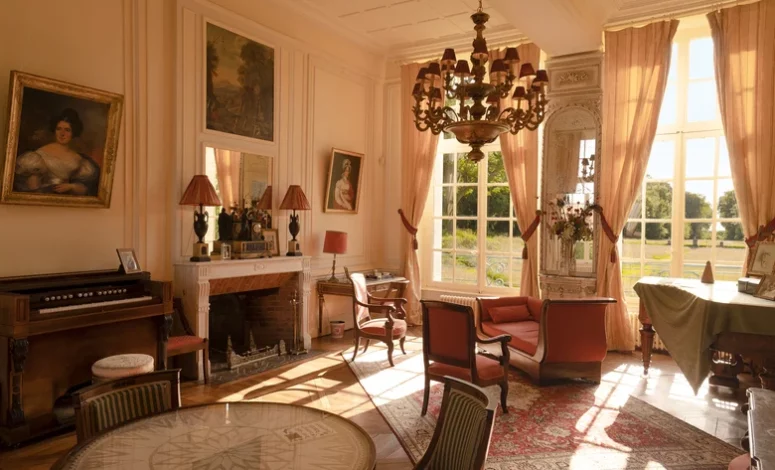 Grand salon style château pour séminaire résidentiel en Normandie