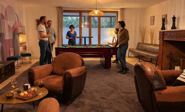 Salon de jeux après séance de travail . Seminaire dans le sud Ouest