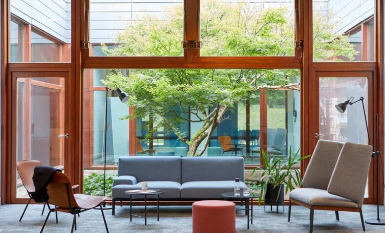 Salon lumineux et cosy, espace de détente pour séminaire de direction en ile de france